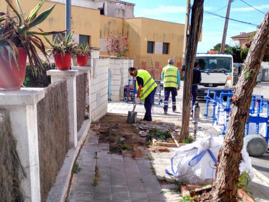 Calafell reformarà voreres de Segur, un teatre-auditori i un pavelló a través del romanent de tresoreria del 2016. Ajuntament de Calafell