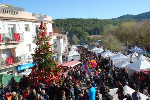 Canyelles bat rècord de visitants en la quinzena edició de la Fira de Santa Llúcia. Ajuntament de Canyelles