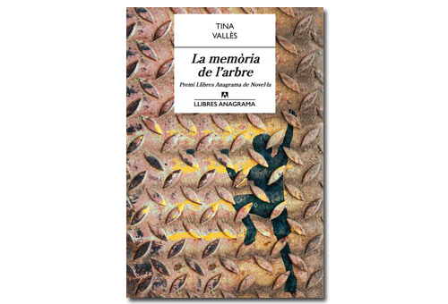 Coberta La memòria de l'arbre, de Tina Vallès. Eix