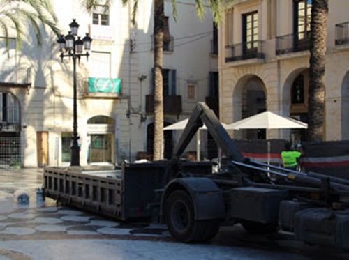 Comencen les obres de restauració de la plaça de la Vila de Vilanova. Ajuntament de Vilanova