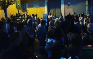 Concentracions multitudinàries a les portes dels ajuntaments del Penedès i Garraf  en suport al referèndum