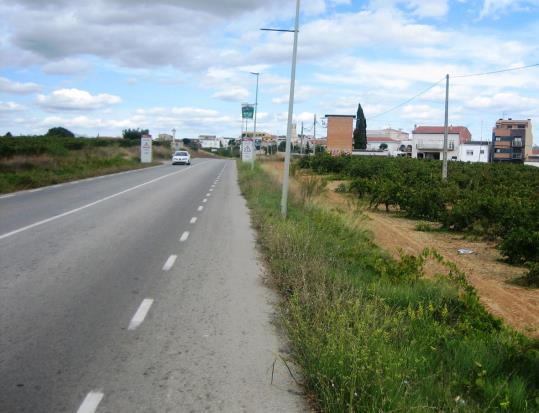 Construcció d'itinerari de vianants a la BV-2429 a Sant Cugat Sesgarrigues . Diputació de Barcelona