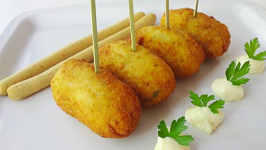 Croquetes . Eix