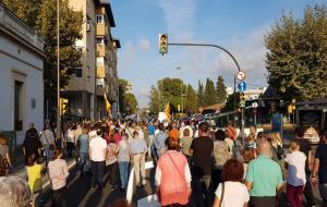 Cubelles. Milers de persones tornen a sortir al carrer aquesta tarda en concentracions davant dels ajuntaments