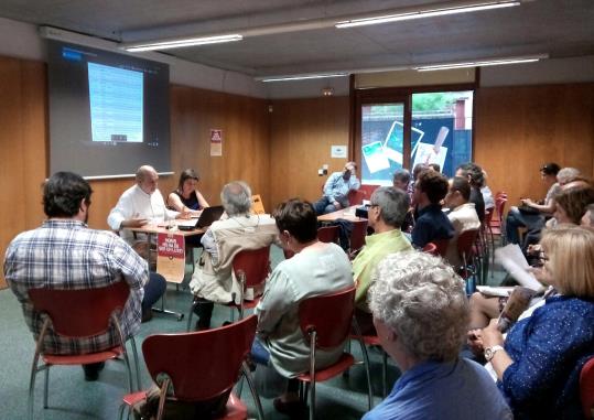 Debat sobre els serveis funeraris organitzat per ERC Vilafranca. Eix