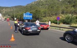 Denunciats a Sitges 9 conductors de vehicles de gamma alta que participaven en un ral·li per excés de velocitat. Mossos d'Esquadra