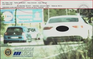 Denuncien al Vendrell un conductor que circulava a 123 km/h a una via limitada a 60. Policia local del Vendrel