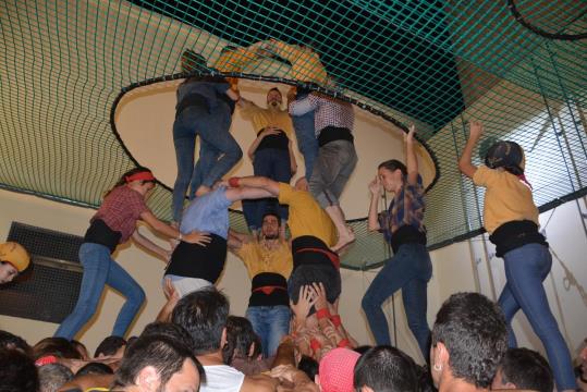 Detall del darrer assaig abans de la Festa Major. Maite Gomà
