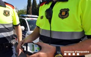 Detenen a La Bisbal del Penedès un conductor per circular begut i drogat que va fugir d'un control dels Mossos. Mossos d'Esquadra