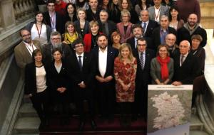 Diputats, alcaldes, regidors i membres del Govern, després de la creació de la vegueria al Parlament