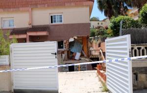 Dos ferits en una deflagració en una casa ocupada de Segur de Calafell