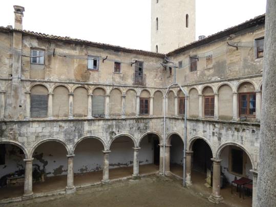 El claustre dels Trinitaris de Vilafranca del Penedès