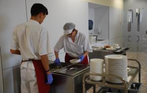 El menjador social de Vilanova atén una mitjana de 46 persones cada dia
