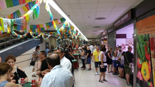 El Mercat de La Sínia de les Roquetes prepara una nova edició del Festival de Tapes per al proper dissabte. Ajt Sant Pere de Ribes