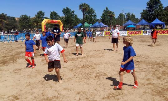 El Rugbi Nova Olivella al torneig de rugbi 5 platja d’Igualada. Eix