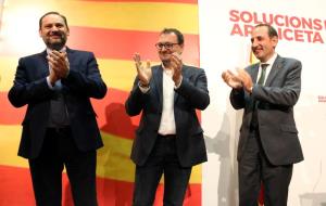 El secretari d'Organització del PSOE, José Luís Ábalos; el regidor a Vilanova, Juan Luis Ruiz, i el número tres per Barcelona, Ramón Espadaler