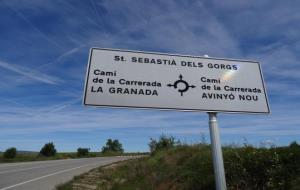 Els camins rurals posen de manifest la difícil gestió del trànsit al Penedès. Ramon Filella