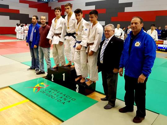 Els judoques de l'escola de judo Vilafranca. Eix
