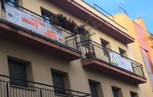 Els veïns del carrer Correu denuncien l’Ajuntament de Vilanova per seva la passivitat en el soroll