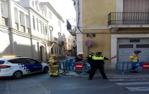 Ensorrament parcial d'un immoble al carrer Unió de Vilanova