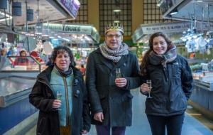 Entrega de premis de la segona edició del joc JO COMPRO AL MERCAT!. Arnau Salvó