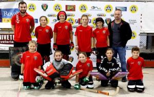 Femení Benjamí d'hoquei del CE Vendrell. Eix