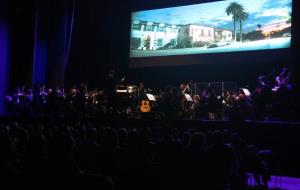 Gran pla general de 'La La Land in concert' inaugurant el Festival Jardins de Terramar. ACN