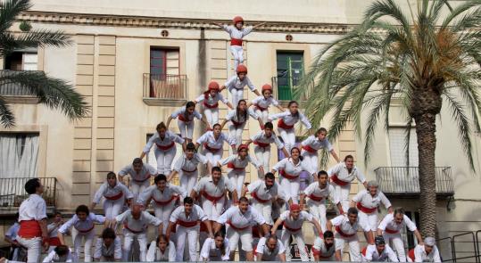 III Trobada de Balls Populars a Vilanova i la Geltrú . Laura Ejarque