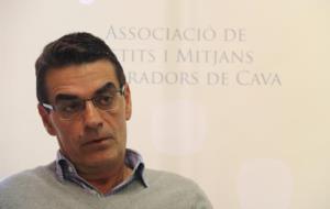 Imatge del president de PIMECAVA, Xavier Nadal, durant la roda de premsa que ha ofert aquest 29 de novembre de 2017 a Vilafranca del Penedès. ACN