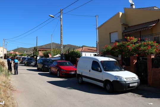 Investiguen la mort d'una dona a casa seva en una urbanització de la Bisbal del Penedès. ACN