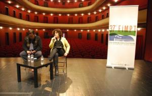 Jordi Paulí i Teresa Llorens han presentat el FIMPT al Teatre Principal. Míriam de Lamo