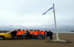 La bandera blanca oneja a les platges de Cunit. Ajuntament de Cunit