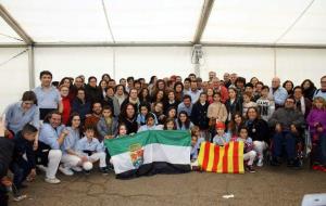 La Jove de Vilafranca al festival folklòric Valdelacalzada en Flor