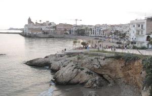 La platja Fonda i la de Sant Sebastià. Enfo