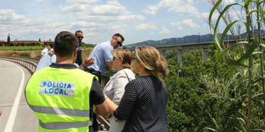 La policia localitza a Sant Sadurní el cadàver d'una dona sota el pont del cinturó de ronda. Ajt Sant Sadurní d'Anoia