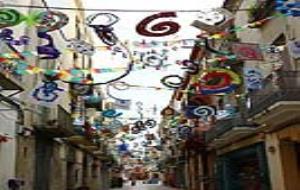 La recuperació del guarniment de carrers de Vilanova, premi a la Millor Innovació del Carnaval del Penedès