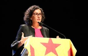 La secretària general d'ERC i diputada de JxSí, Marta Rovira, intervé a l'acte al teatre L'Atlàntida de Vic. ACN