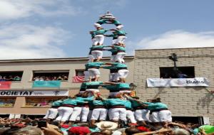 La Vella i els Verds ensopeguen amb els castells amb l’agulla a la diada de la Bisbal del Penedès