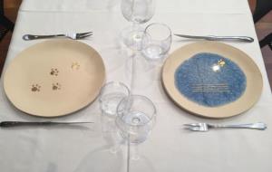 L’Arsenal dissenya els plats de presentació del Restaurant El Gat Blau, per celebrar el 20è aniversari. Ajuntament de Vilafranca
