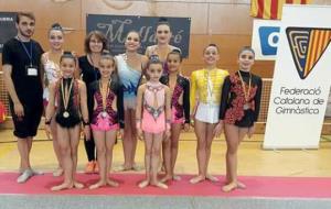 Les gimnastes del Club Rítmica El Vendrell. Eix