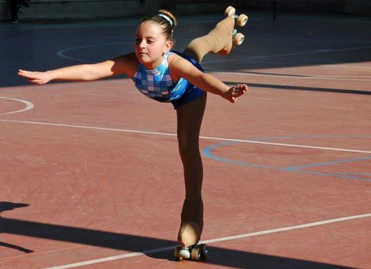 Les patinadores del Club Patinatge Artístic Sitges . Eix