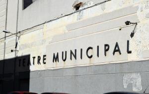 Les Roquetes inicia la recuperació del Teatre Municipal, deu anys després