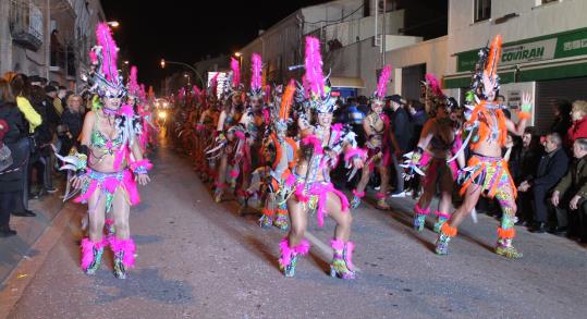 Més de 2.800 persones participen a la rua de Sant Martí Sarroca. Ajt Sant Martí Sarroca