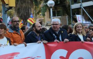 Miquel Buch; Agustí Alcoberro; Marcel Mauri; i Neus Lloveras, a la capçalera de la manifestació, l'11 de novembre de 2017 . ACN