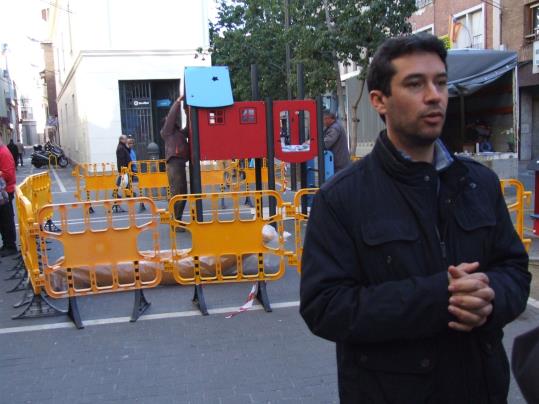 Nou punt d’esbarjo infantil i nova zona enjardinada al carrer del Doctor Robert per potenciar l’illa de vianants. Ajuntament del Vendrell