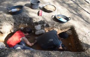 Noves troballes a Cubelles de l’època neandertal a la cova del Trader. Ajuntament de Cubelles
