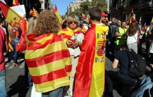 Pla americà, amb uns manifestants esperant l'inici de la marxa a favor de la unitat d'Espanya