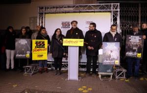 Pla general de l'acte d'inici de campanya de la CUP davant l'institut Jaume Balmes de Barcelona, el 4 de desembre de 2017. ACN