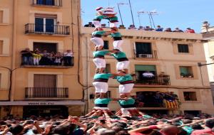 Pla general del dos de vuit sense folre carregat pels Castellers de Vilafranca