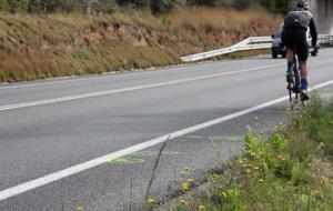 Pla mig del tram de la C-31 a Cubelles on ha mort un ciclista en un accident de trànsit la matinada del 6 d'abril de 2016. ACN